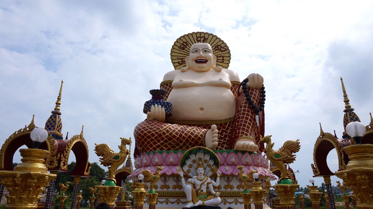 Wat Plai Laem buddha
